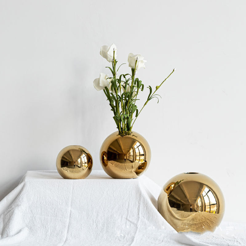 Shiny Gold Ceramic Flower Vase